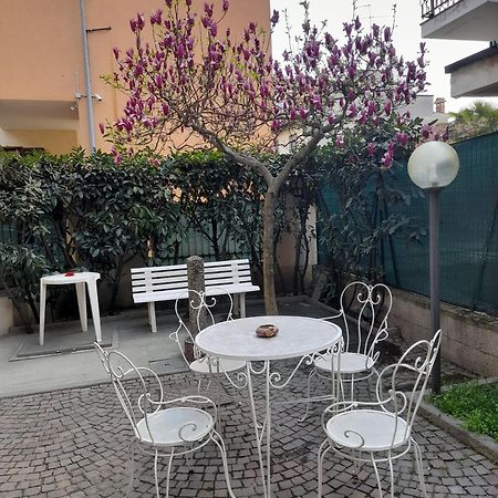 Casa Magnolia, Tranquilla E Centrale Apartamento Nichelino Exterior foto
